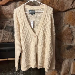 American Eagle Chunky sweater